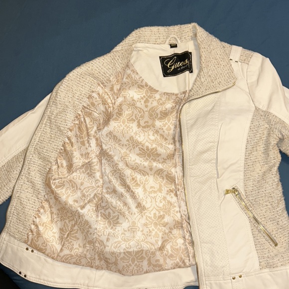 Super cute Guess jacket - Picture 3 of 4